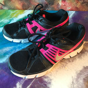 NIKE WOMEN PREMIUM DOWNSHIFT ATHLETIC SHOES